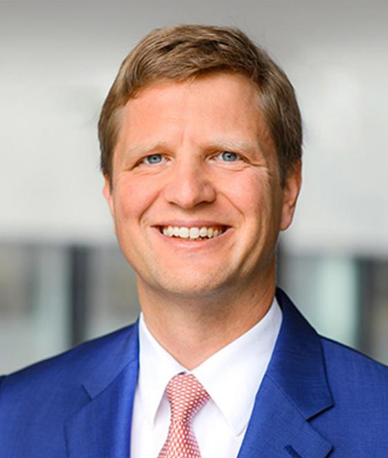 Portrait of Immo Futterlieb, leadership advisor at Russell Reynolds Associates