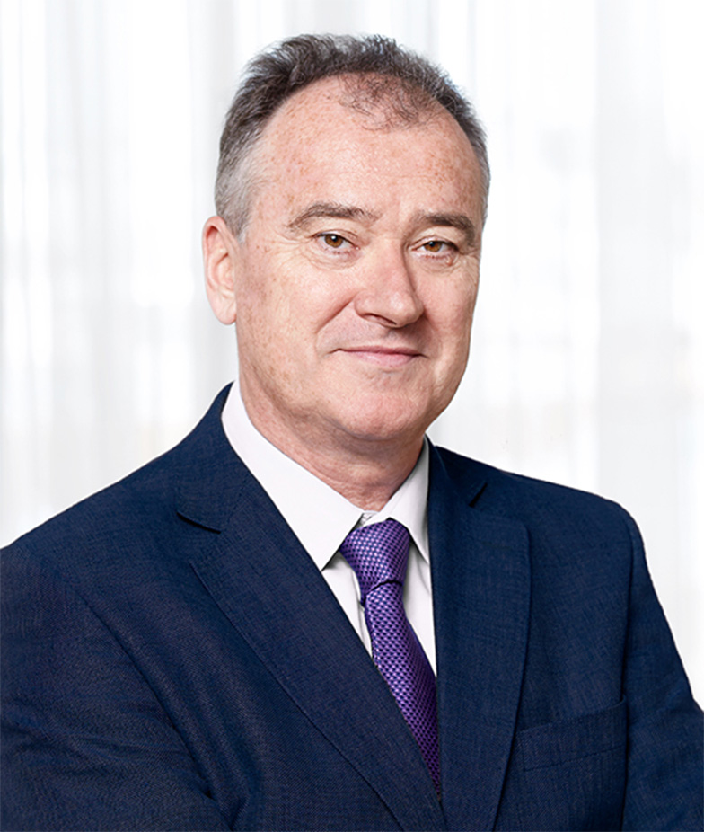 Portrait of Harm van Esch, leadership advisor at Russell Reynolds Associates